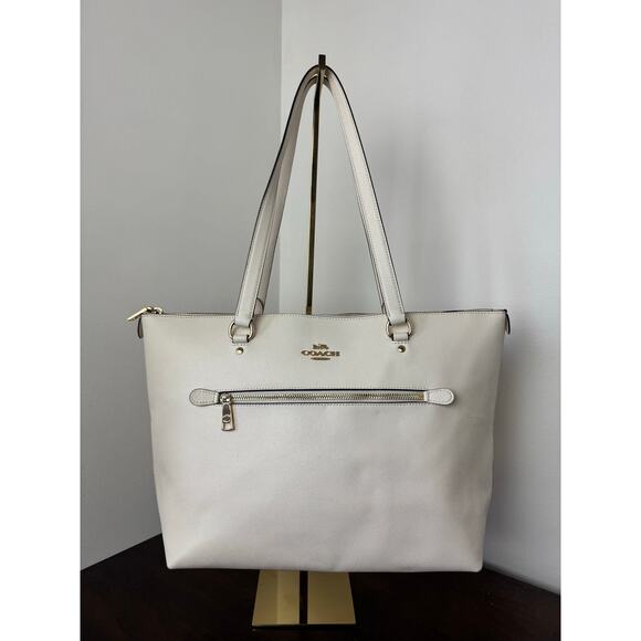 Coach Handbags - Coach Gallery Tote Gold/Chalk (off white/cream) EUC